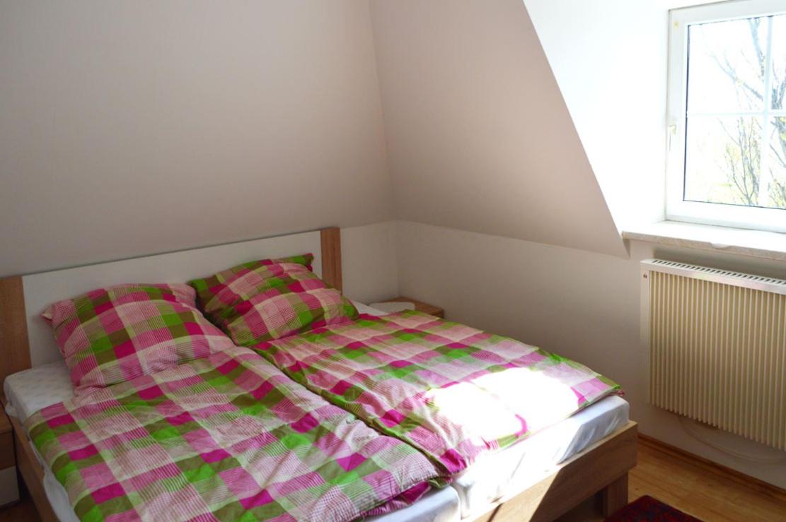 Ollis Achterndiek - Housity