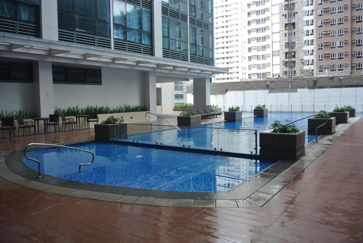 Suitetrails - ONE UPTOWN （BGC）