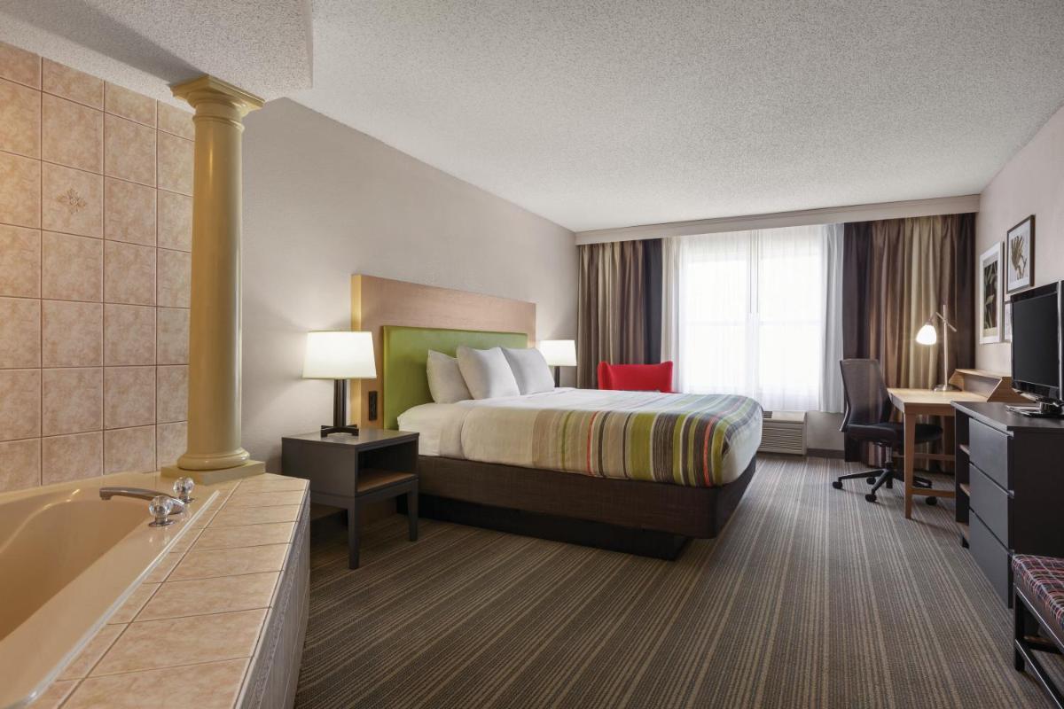 Country Inn & Suites by Radisson, Beaufort West, SC - Housity