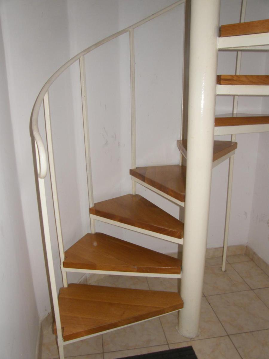 Beach Resident - Housity