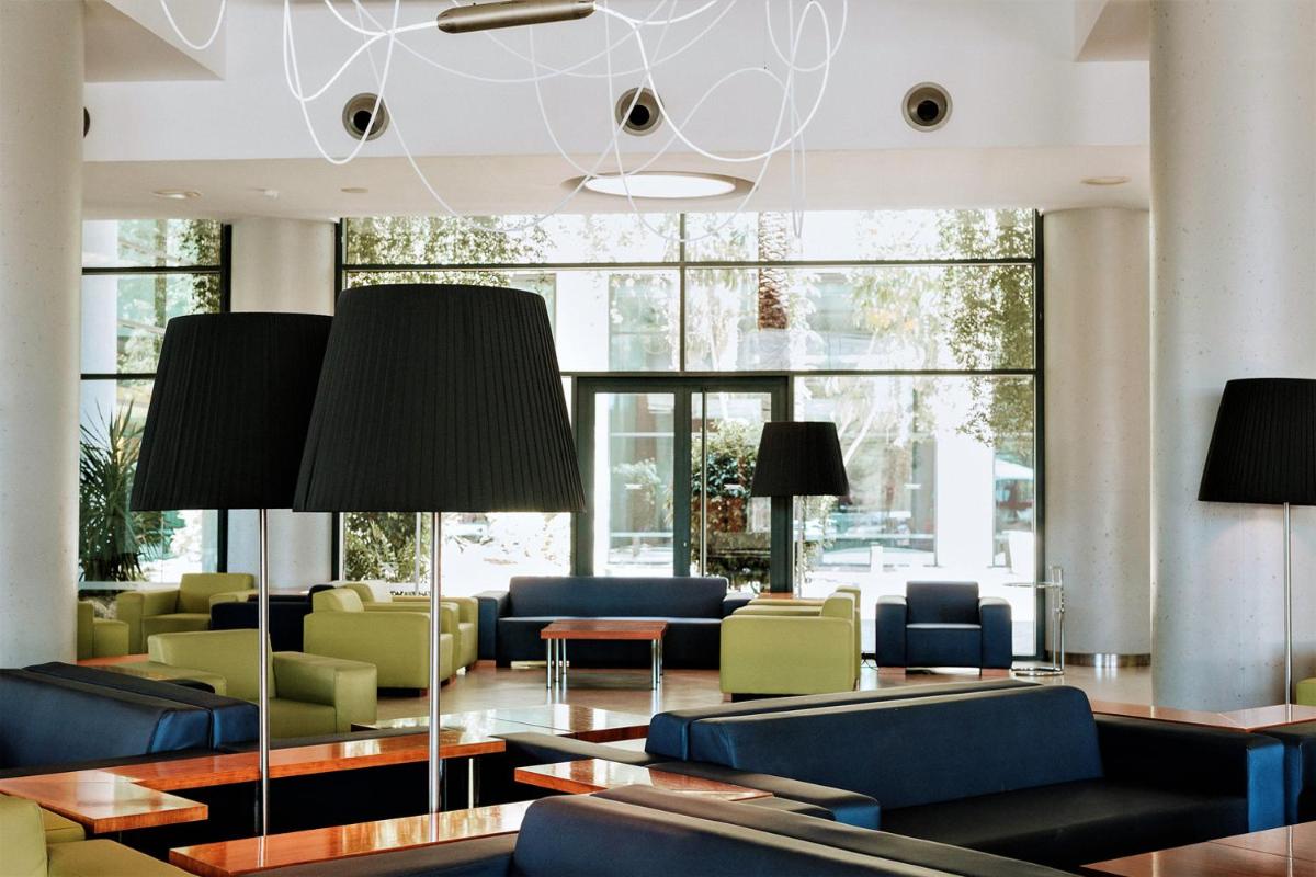 Zona de estar de Hotel Deloix 4* Sup