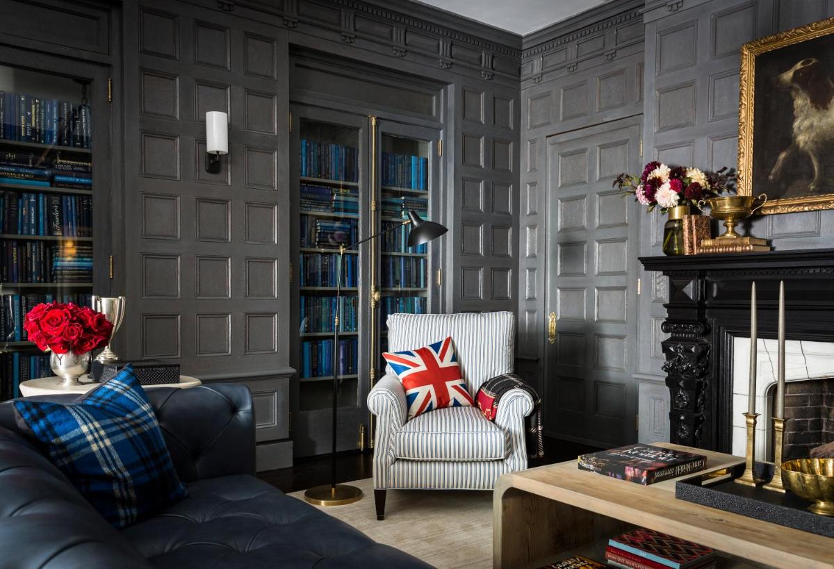 The George - Housity