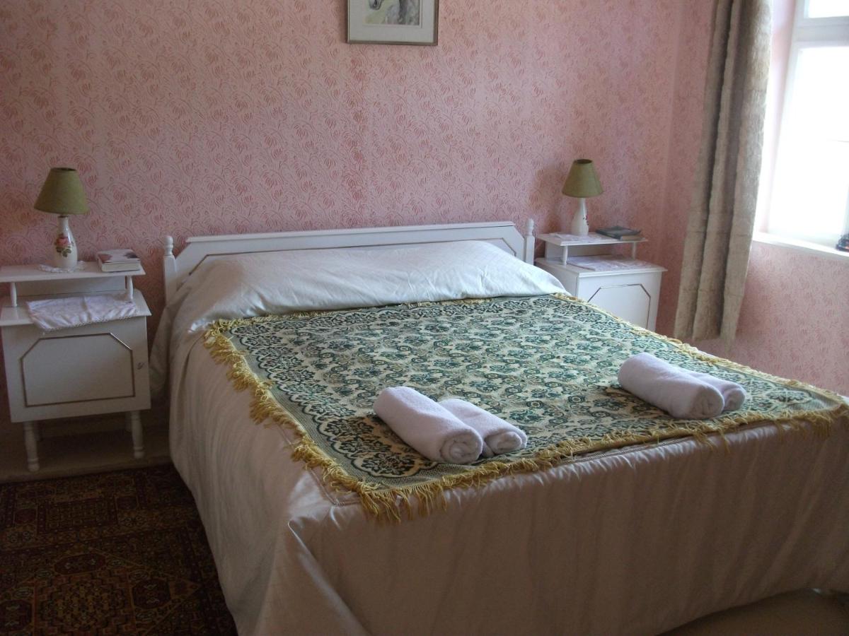 The Pink House - Housity