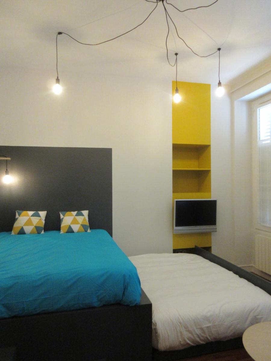 Préférence - Hypercentre avec parking privé gratuit et lit Queen size - Housity