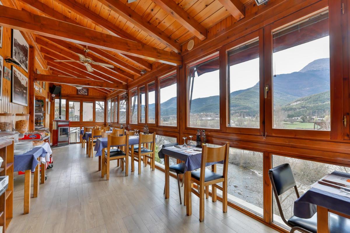HOSTAL RIO ARA BELLOSTA by Vivere Stays - Housity