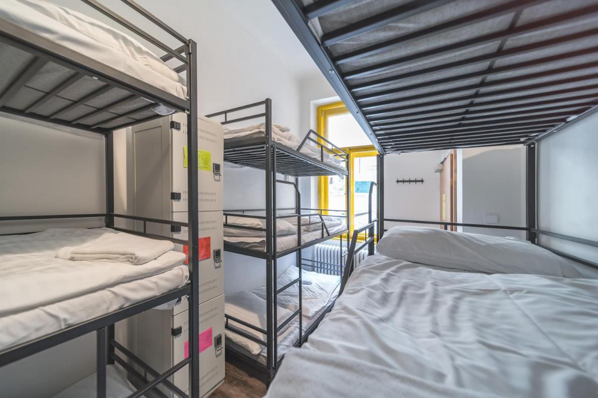 Hostel Orange - Housity