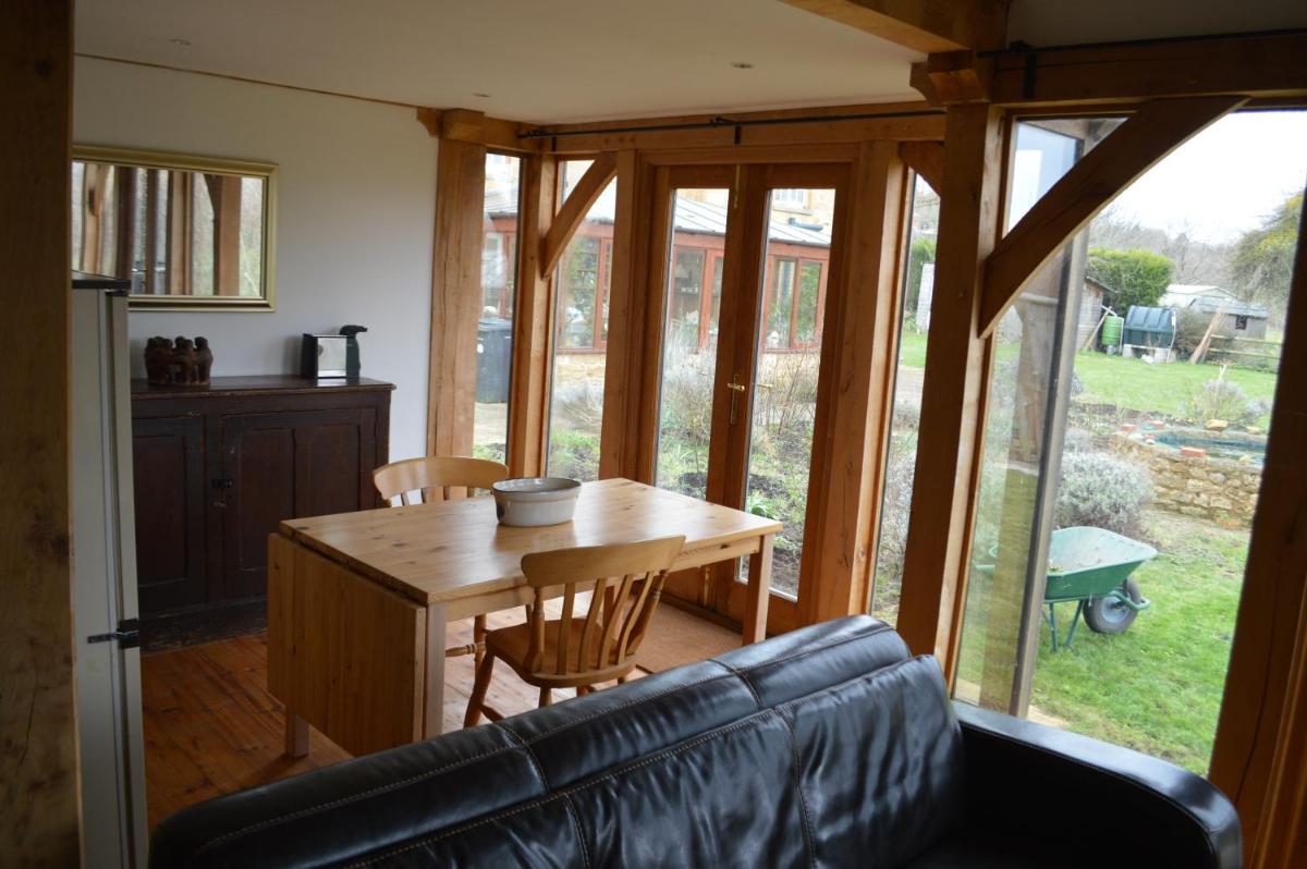 Barrington Barn - Housity