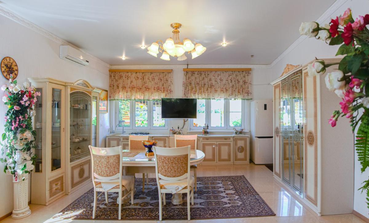 Guest house on Sadavaya 19 - Housity