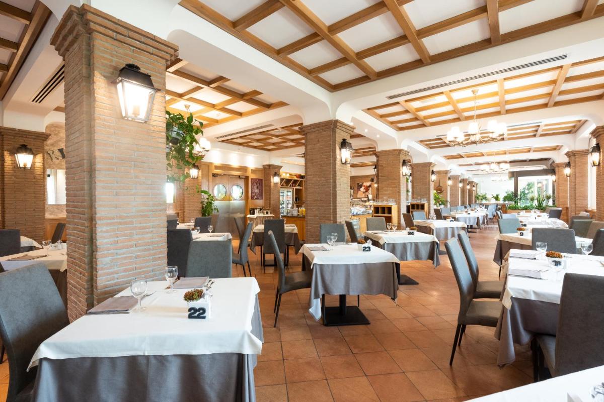 Hotel Bologna Airport - Housity