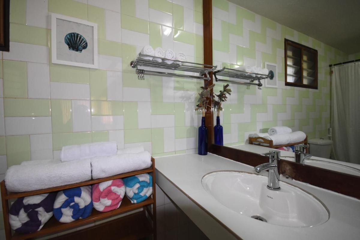 Suitetrails - THE OUTRIGGER - Exclusive Beachfront Villa