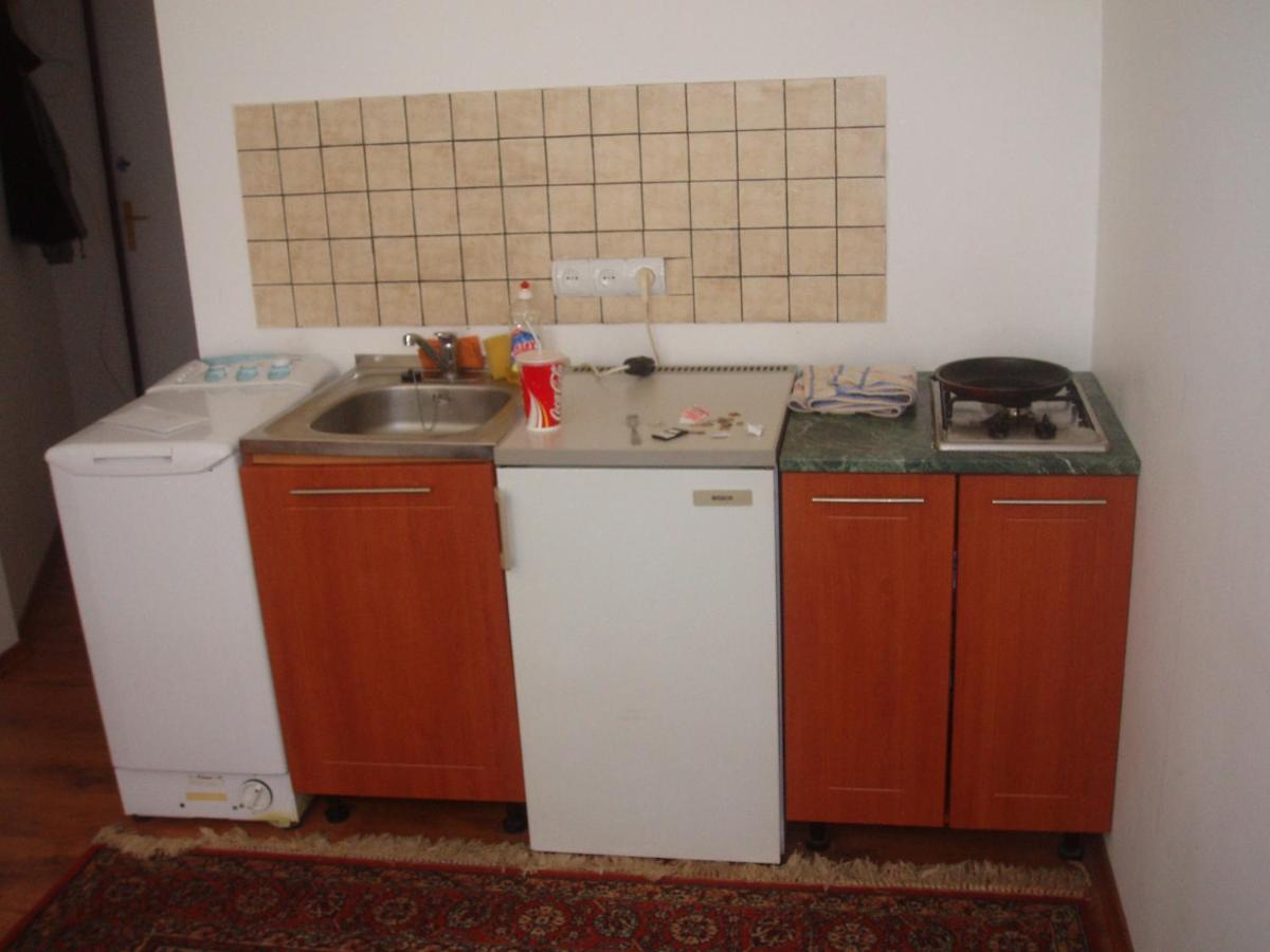 Marta Apartment - Housity