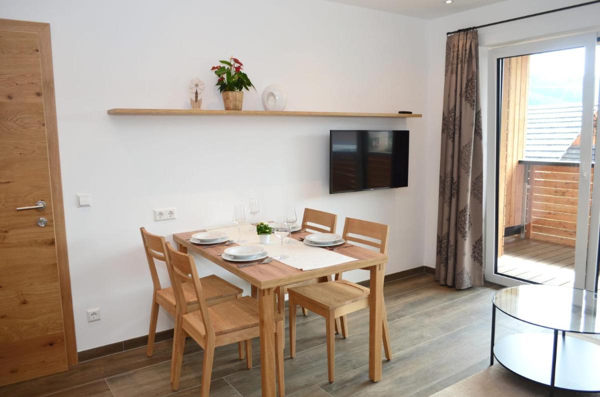 Ferienwohnung Longastubn - Housity