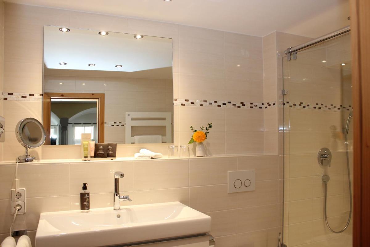Hotel Ratsstuben - Housity