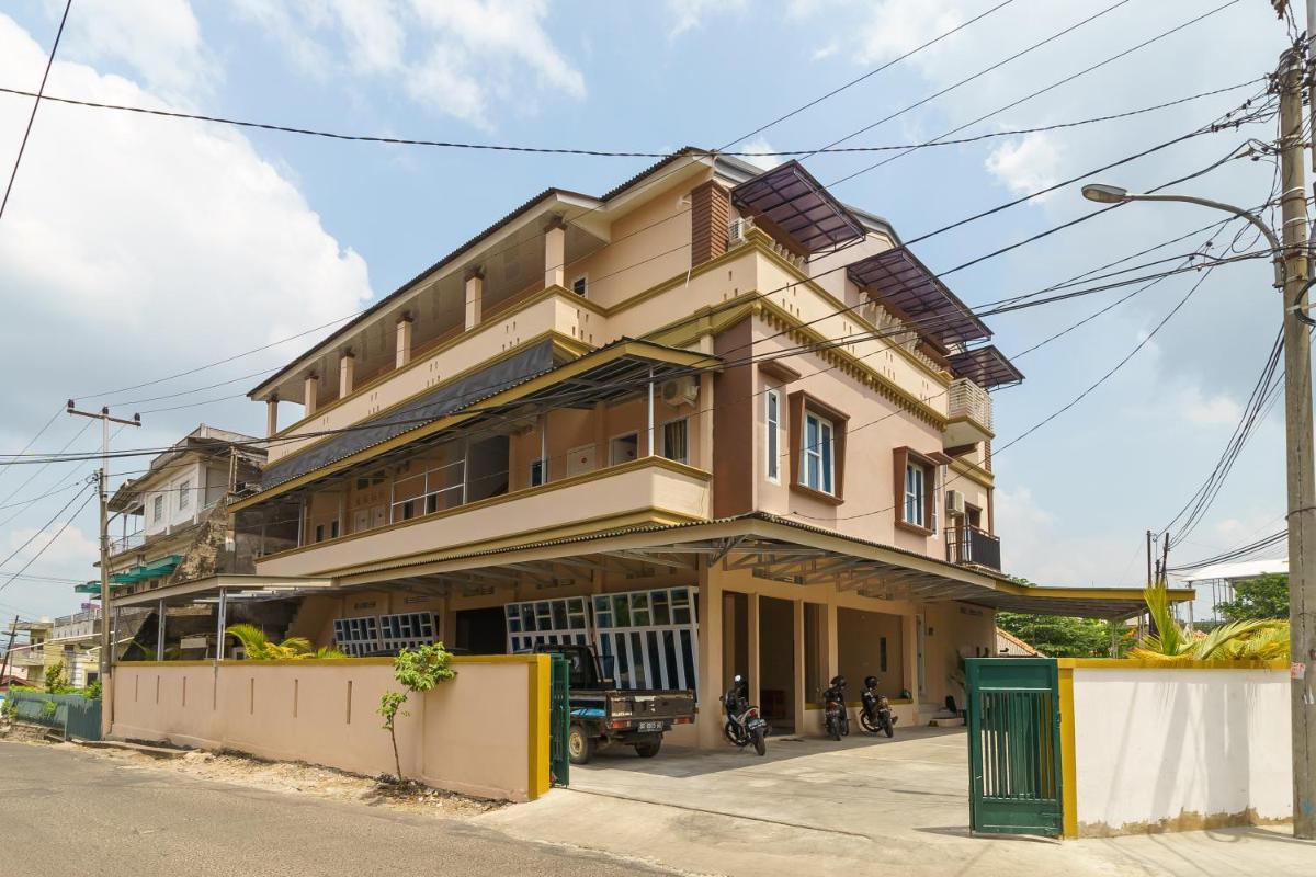 RedDoorz Syariah near Simpang Sekip Palembang - Housity