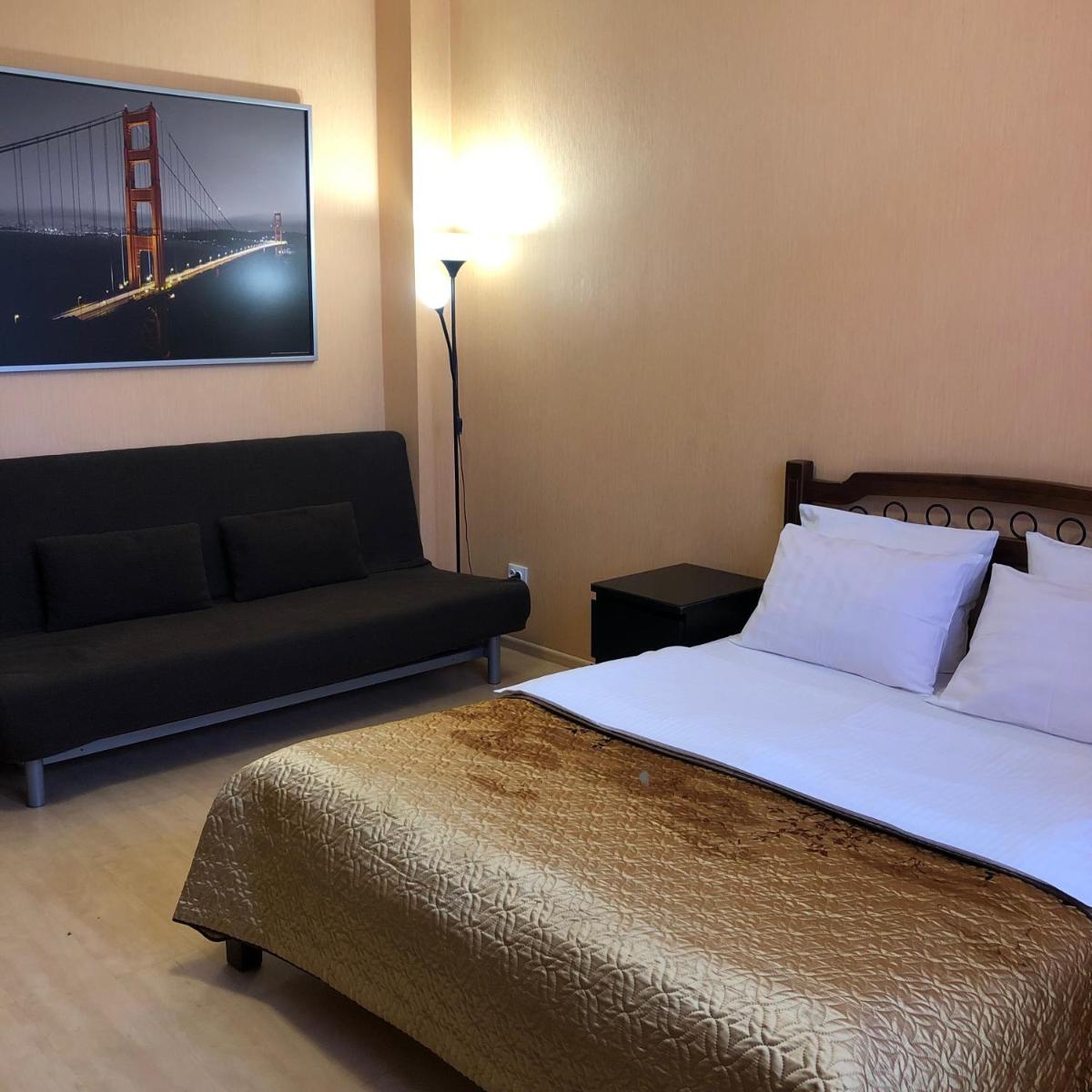 Parallel Hotel - Housity