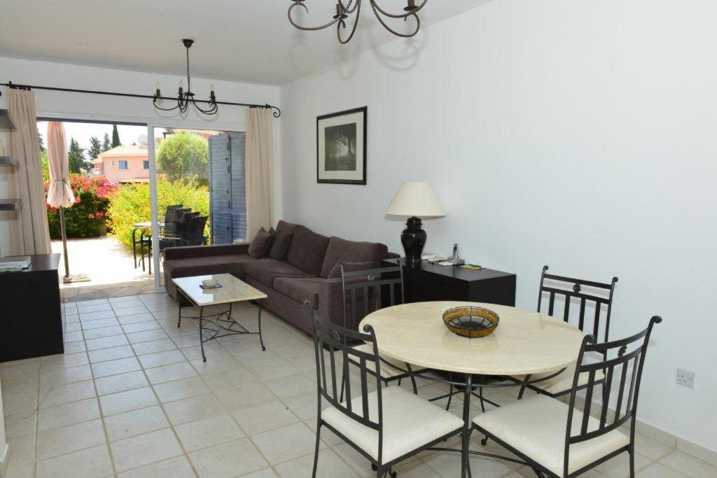 Suitetrails - Limnaria Villas Sunny Garden Apartment