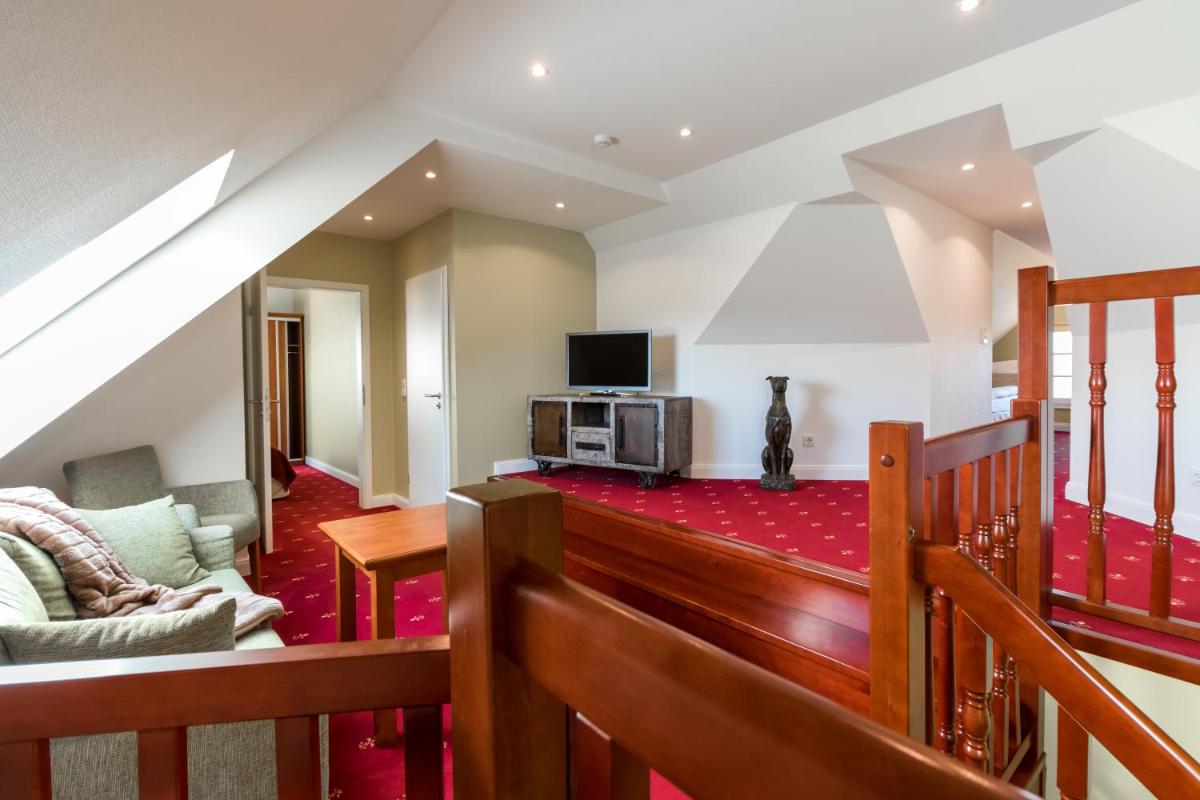 Pension und Restaurant Gutshaus Kaltenhof - Housity