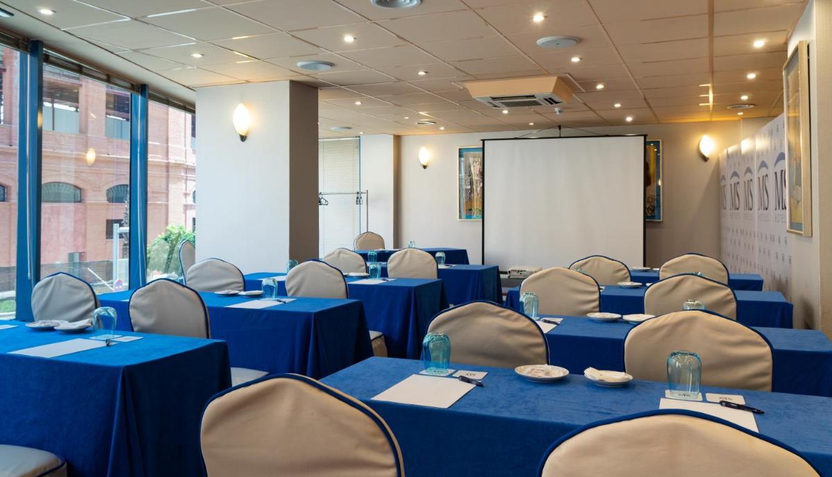 Zona business o sala de conferencias en Hotel MS Maestranza Málaga