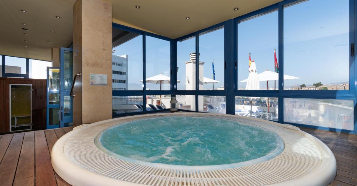 Imagen de la galería de Hotel MS Maestranza Málaga, en Málaga