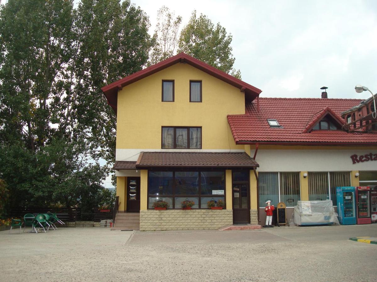 Pensiunea Marc - Housity