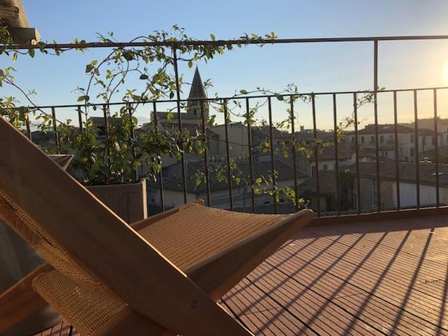 Appartement avec terrasse panoramique au coeur de Nîmes - Housity