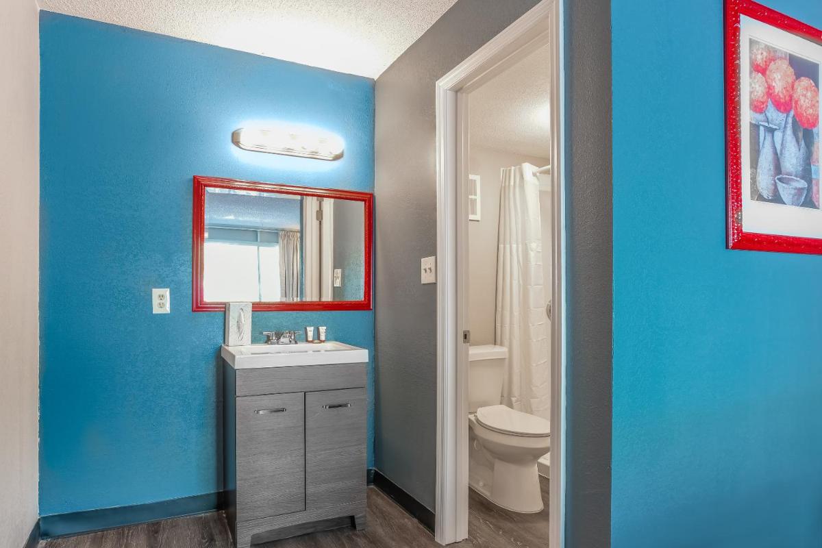 Bayside Inn Pinellas Park - Clearwater - Housity