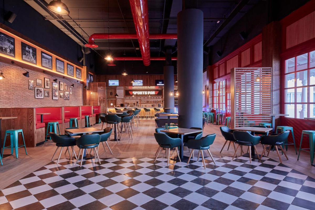 Un restaurante o sitio para comer en Bahia Principe Fantasia Tenerife - All Inclusive