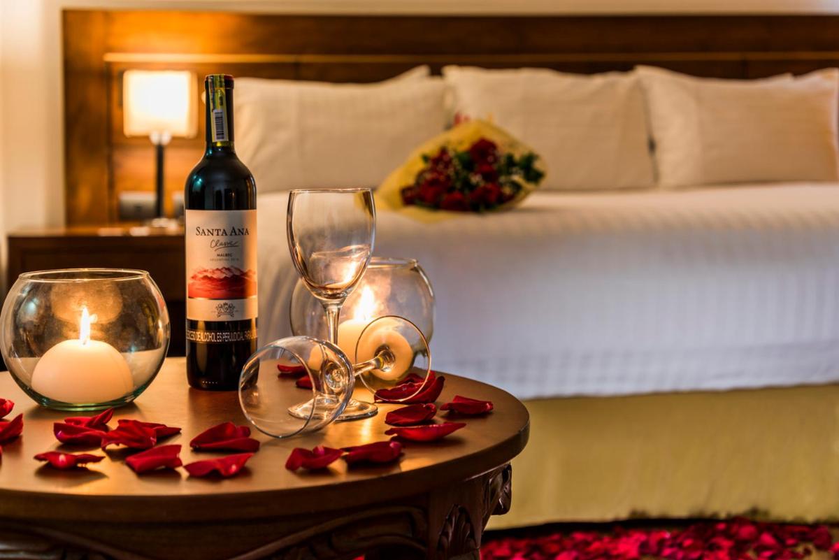 Hotel Portales Del Campestre - Housity