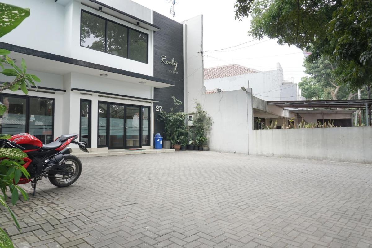Residences by RedDoorz Syariah @ Buah Batu - Housity