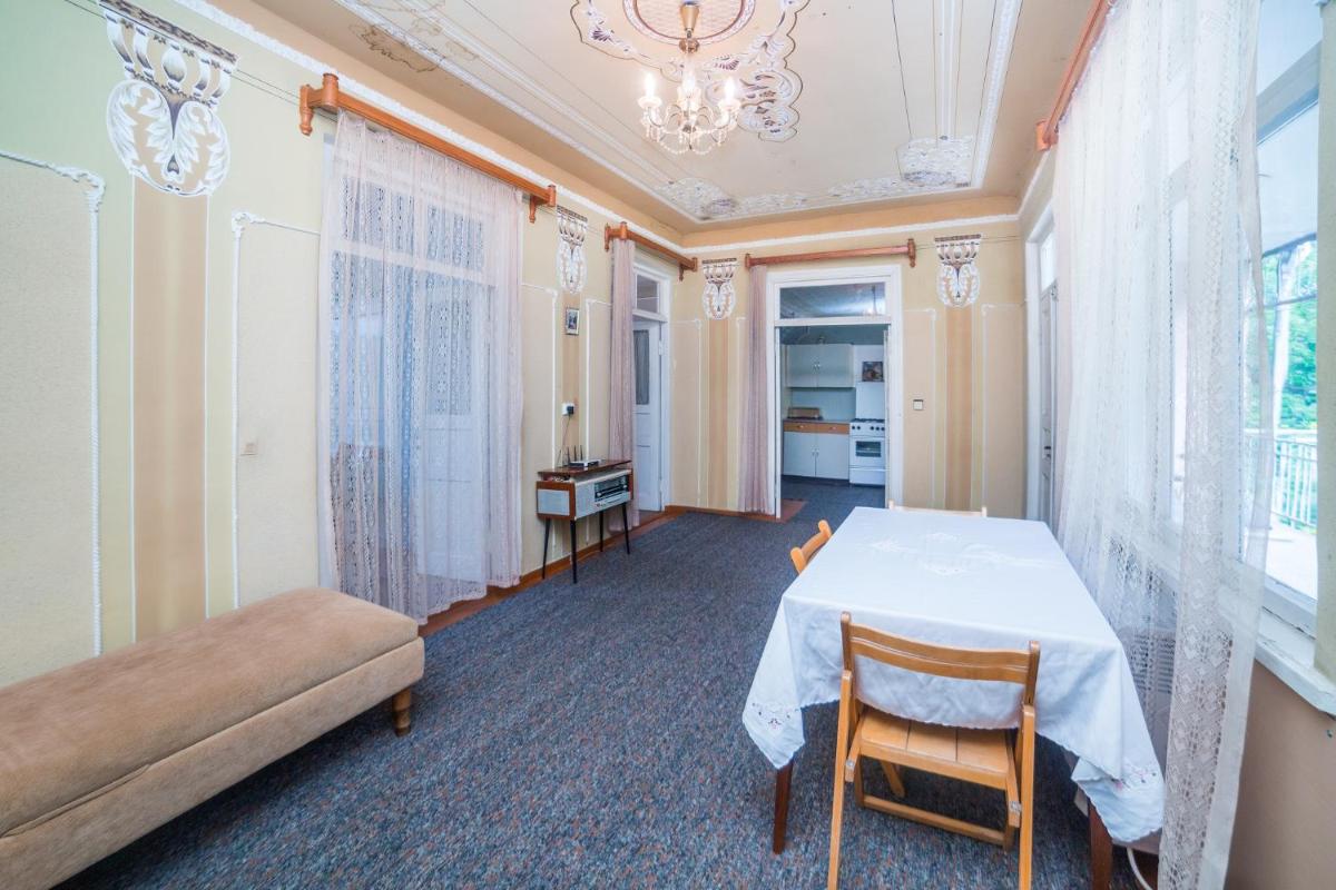 Nukri Guest House - Housity