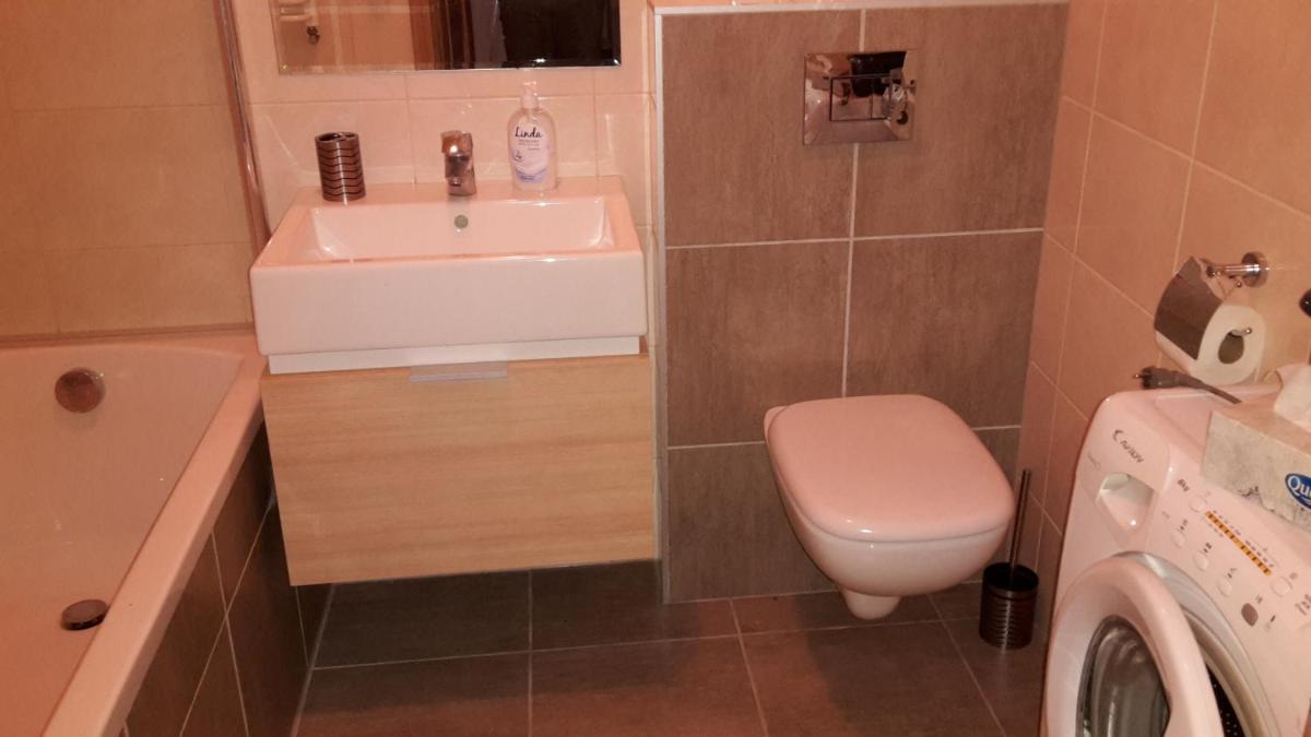 Apartament Jelenia Góra - Cieplice - Housity