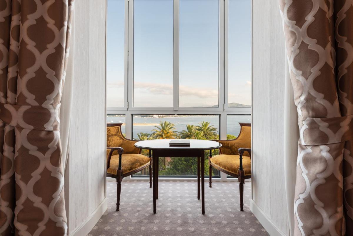 Zona de estar de Eurostars Hotel Real