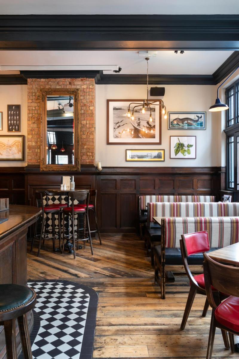 PubLove @ The Rose & Crown - Housity