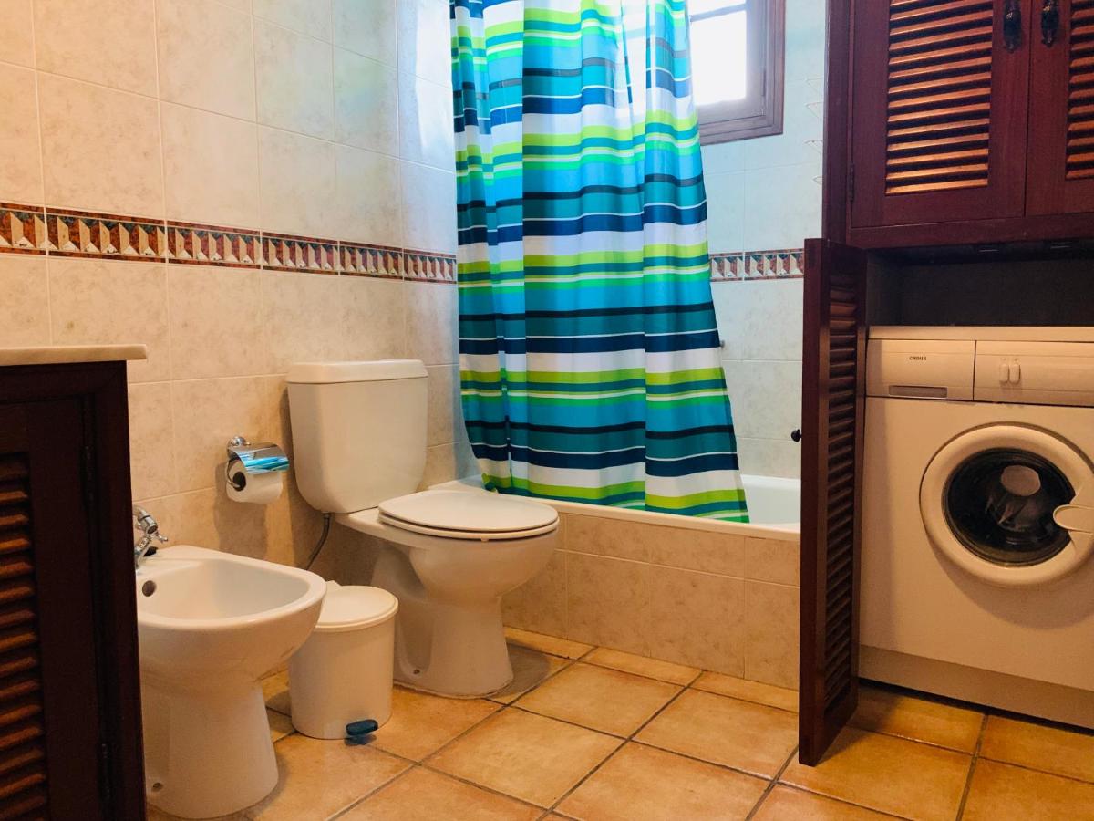 Apartamentos Isla Encantada - Housity