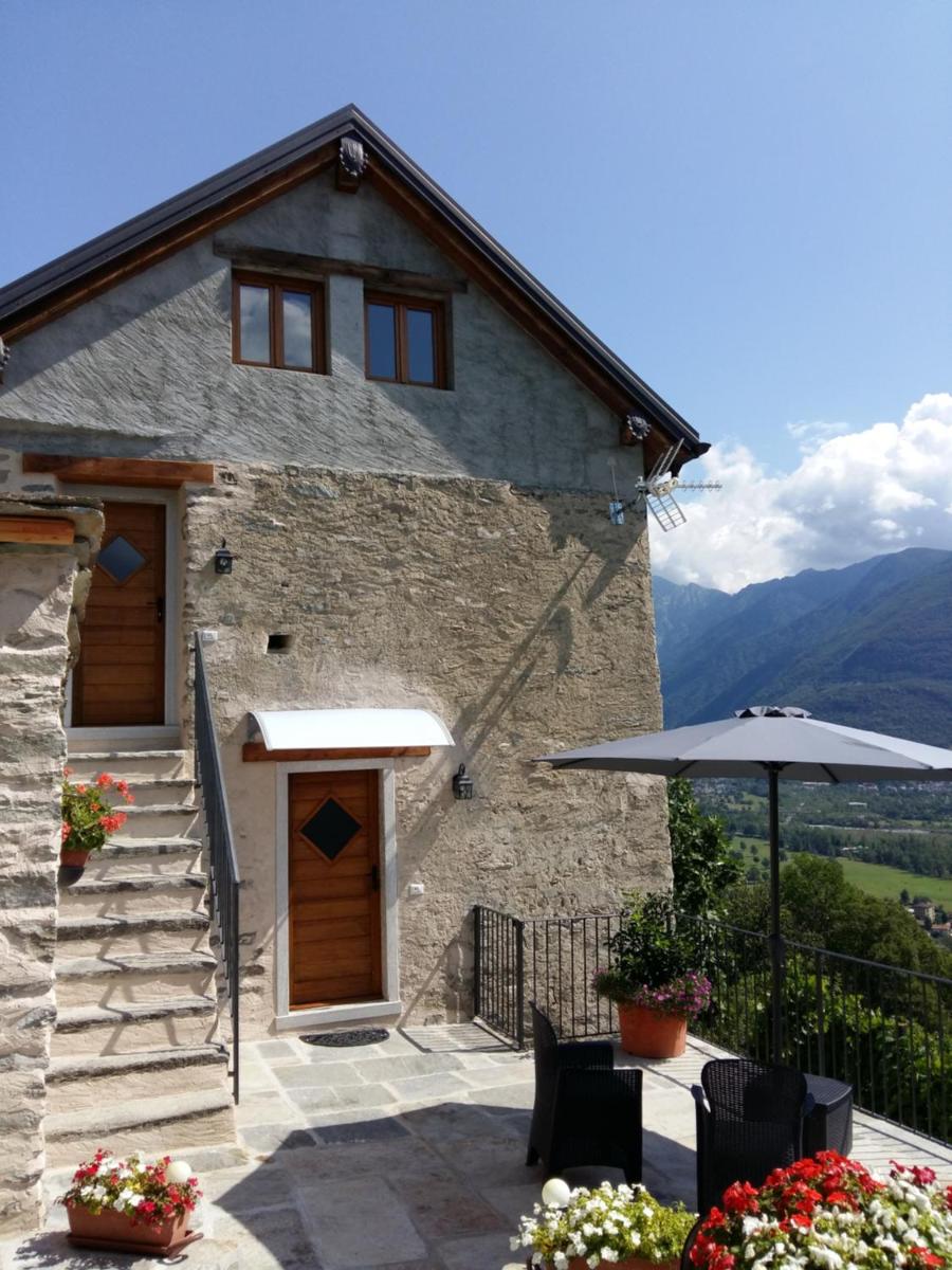 Ossola dal Monte - Affittacamere - Housity
