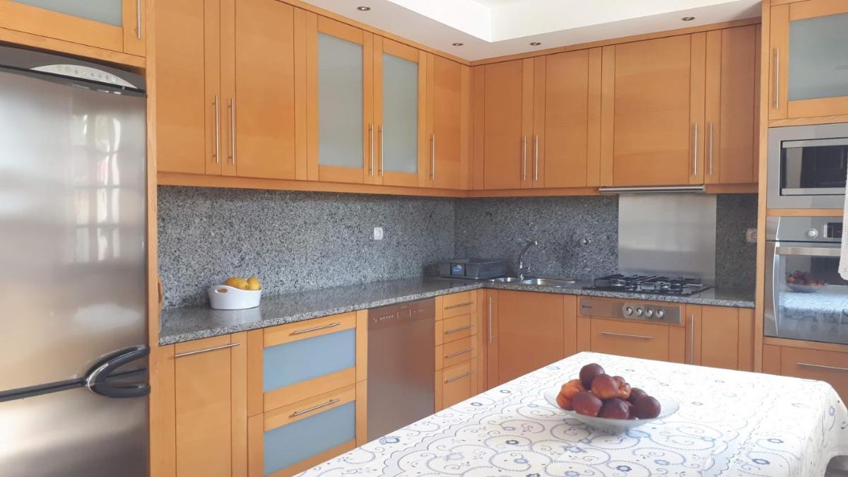 600 Local Accommodation - Housity