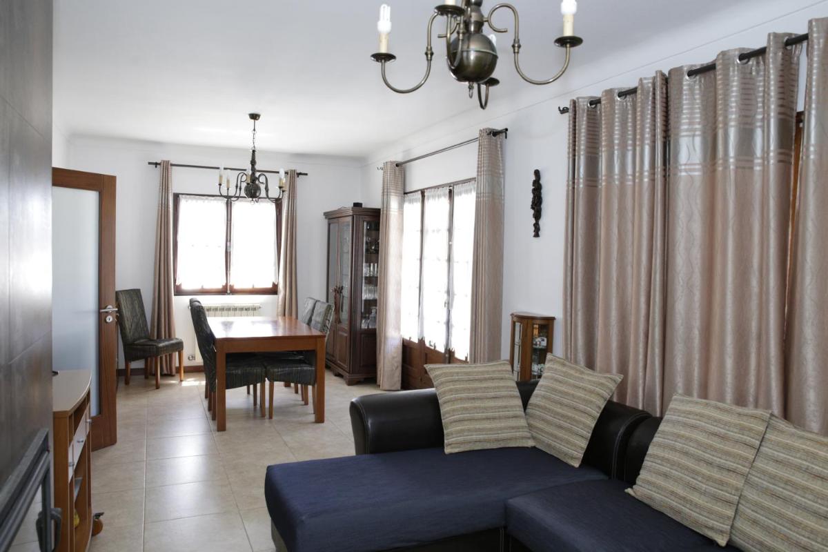 600 Local Accommodation - Housity