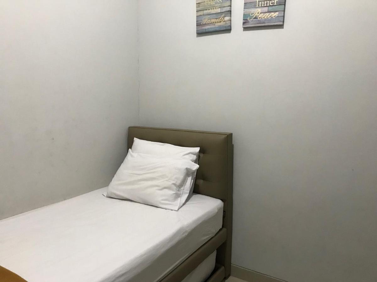 Naura Guest House - Housity