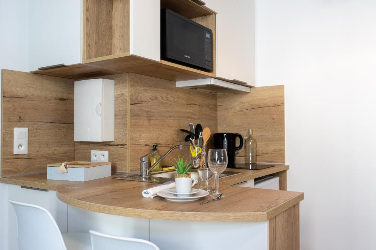 Studio équipé, calme, WIFI, 1.5 Km du front de mer - Housity