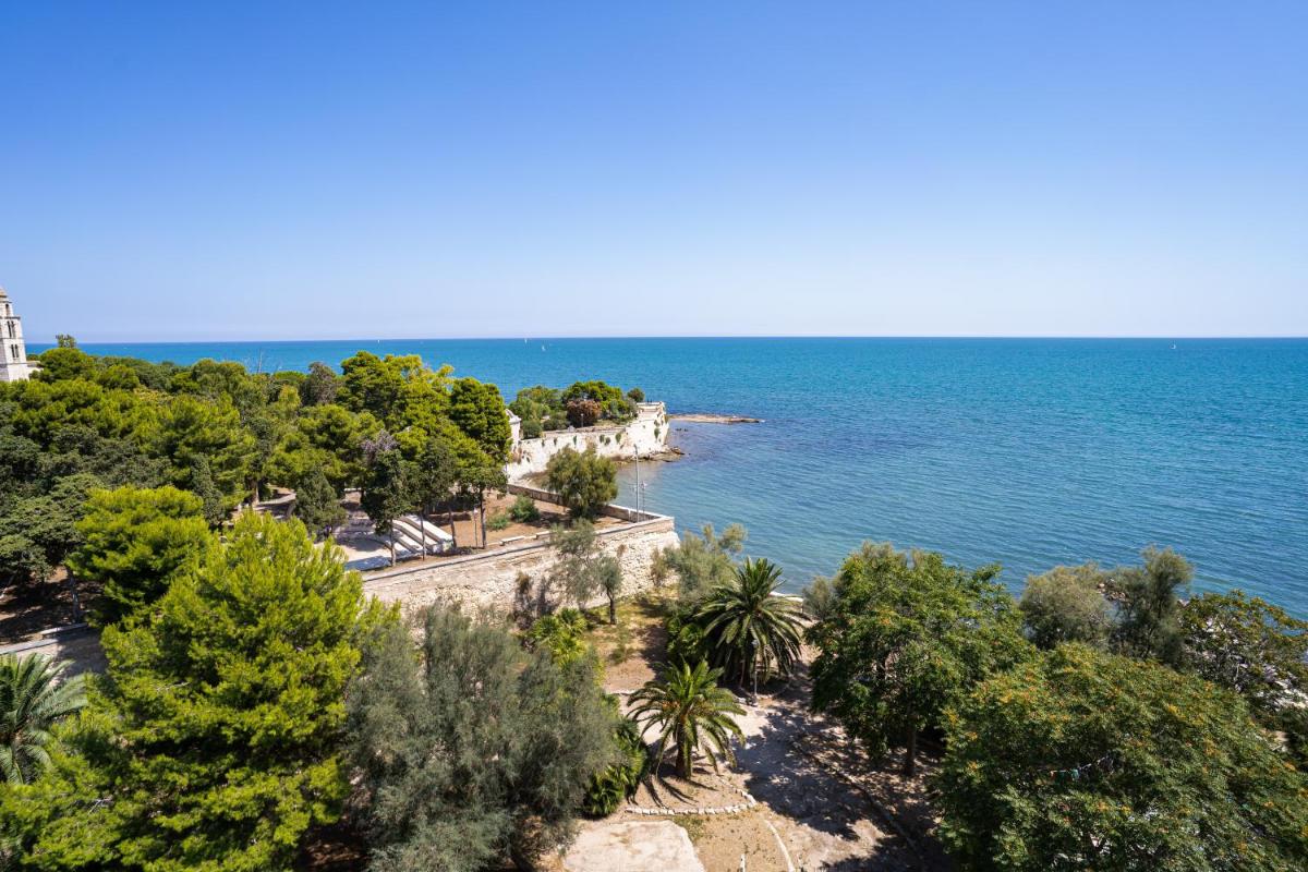 Santa Rosa luxury apartment 2 BEDROOMS 4 People private parking - Housity