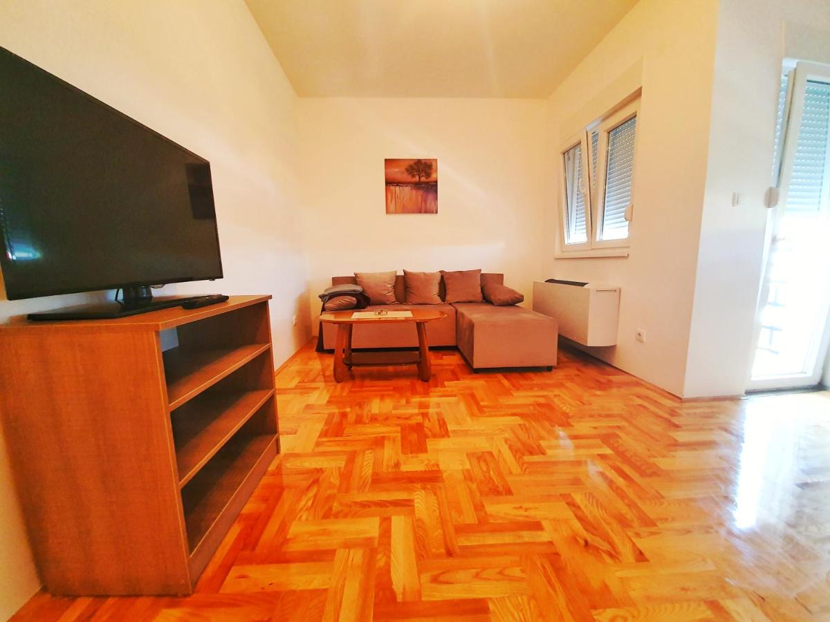 Apartman 44 - Housity