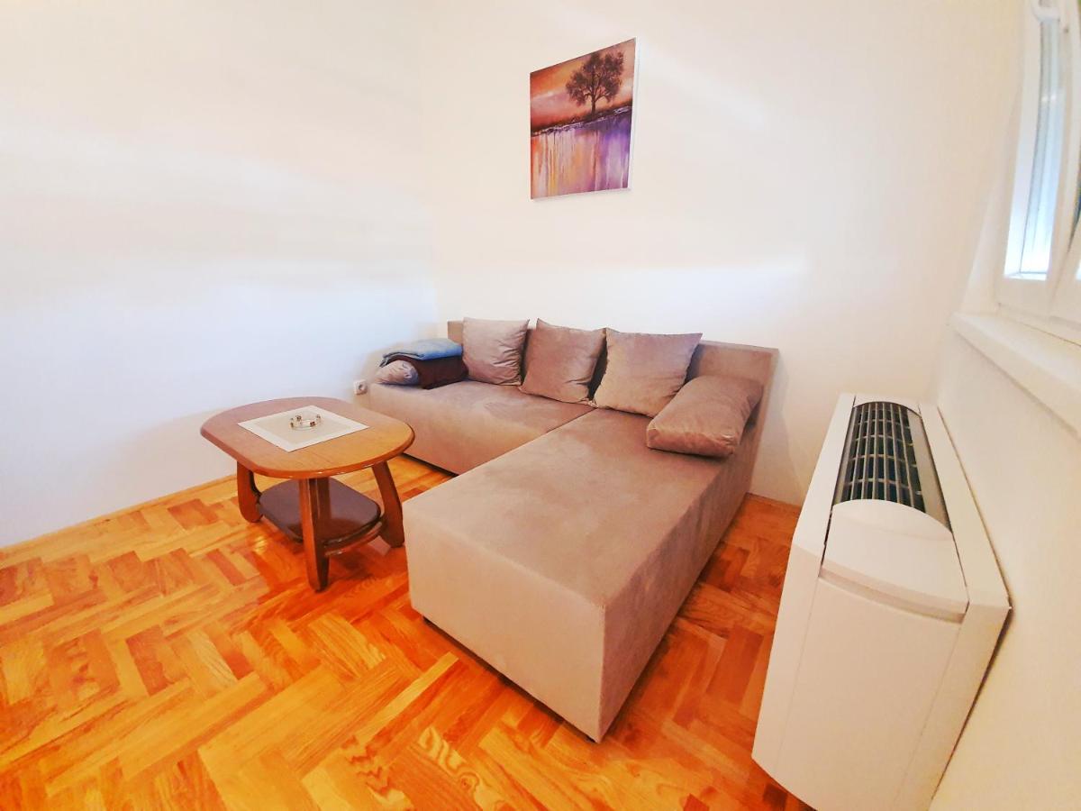 Apartman 44 - Housity