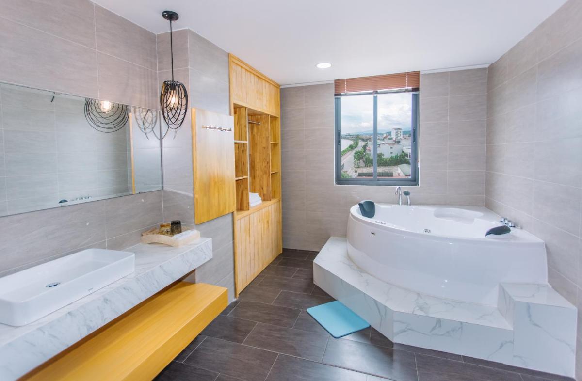Cao Minh Hotel - Hizvo