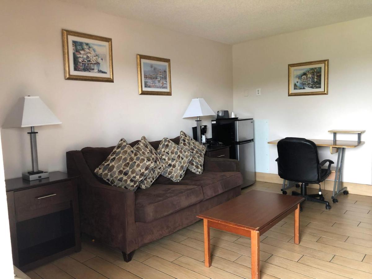 Sun Coast Inn - Housity