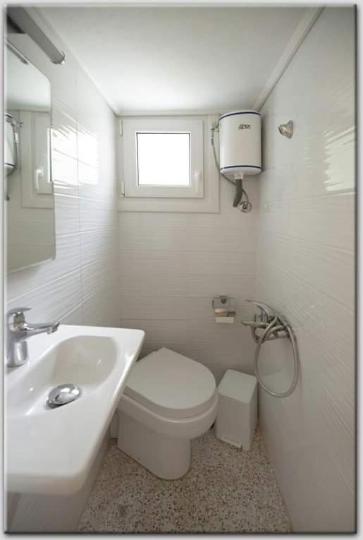 Anni's cozy apartments 50m from the beach - Housity
