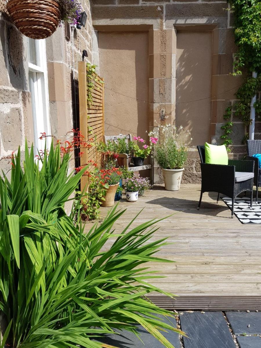 Westwood Cottage - Housity