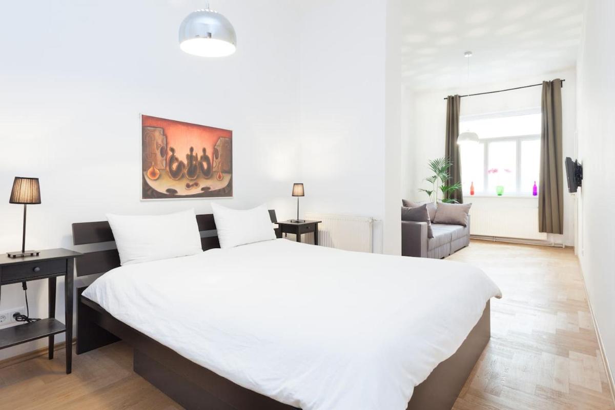 Labyrinth - Housity