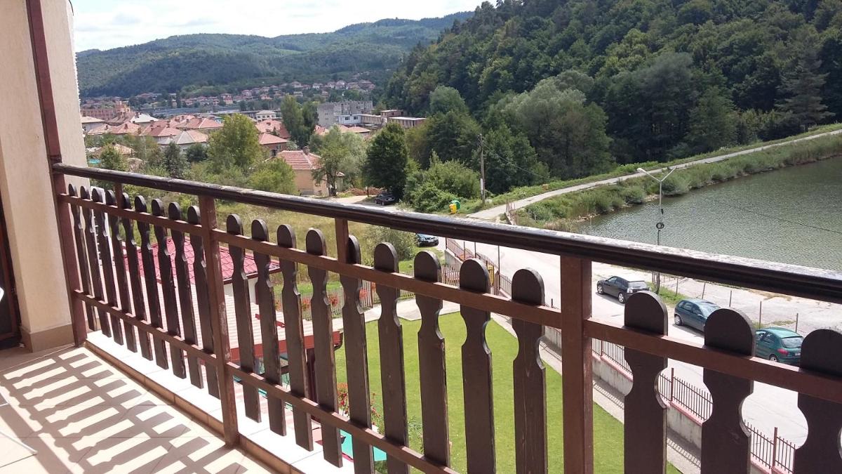 Apartment Lake Tryavna - Housity