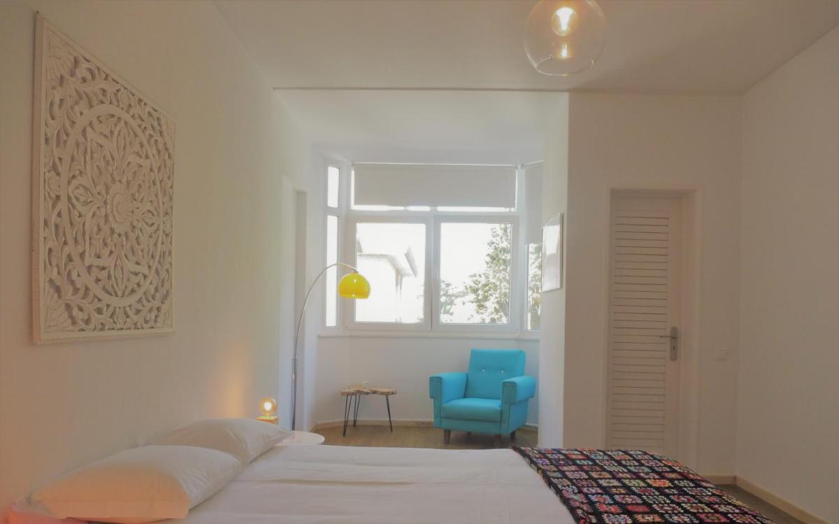 Sunny House - Housity