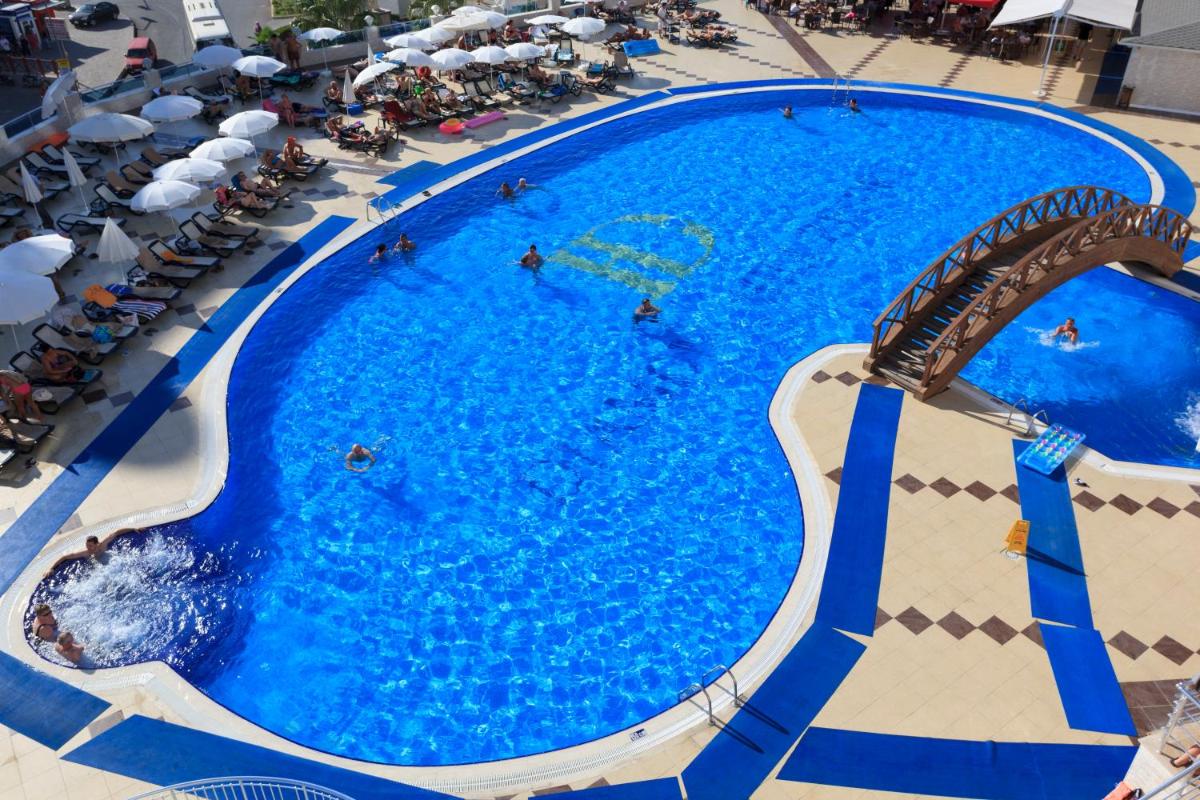 Diamond Hill Resort Hotel - Housity